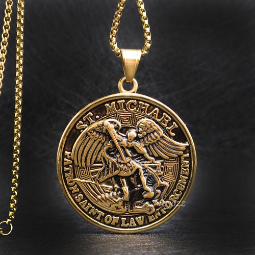 Collana con ciondolo medaglia